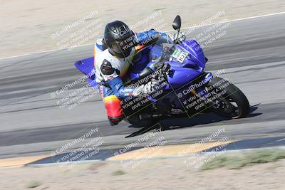 media/Oct-30-2025-Racers Edge (Thu) [[dabbdaf680]]/3-B Group/Session 3 (Turn 15 Inside)/